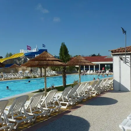 Campsite Les Charmettes Les Mathes